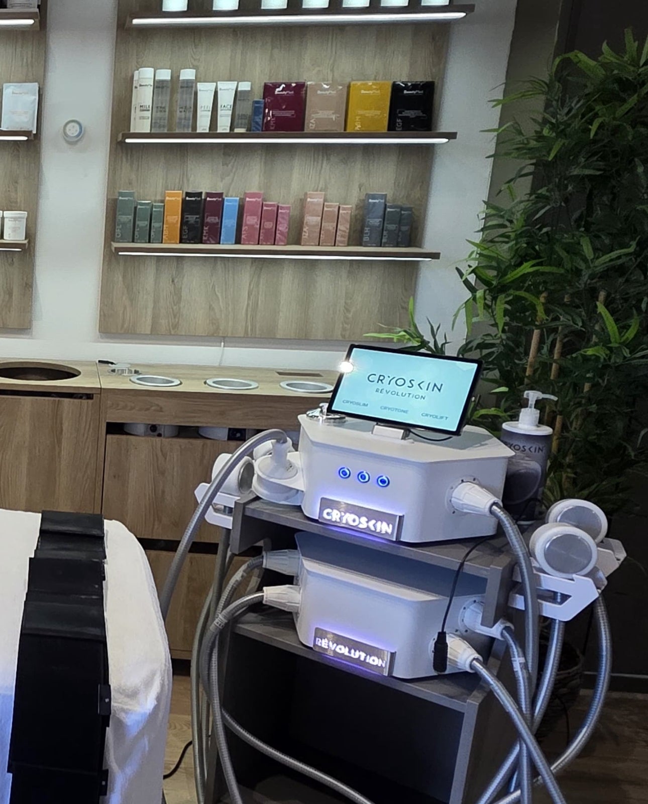 Cryoskin® Revolution Full Unit (wand + static pads)